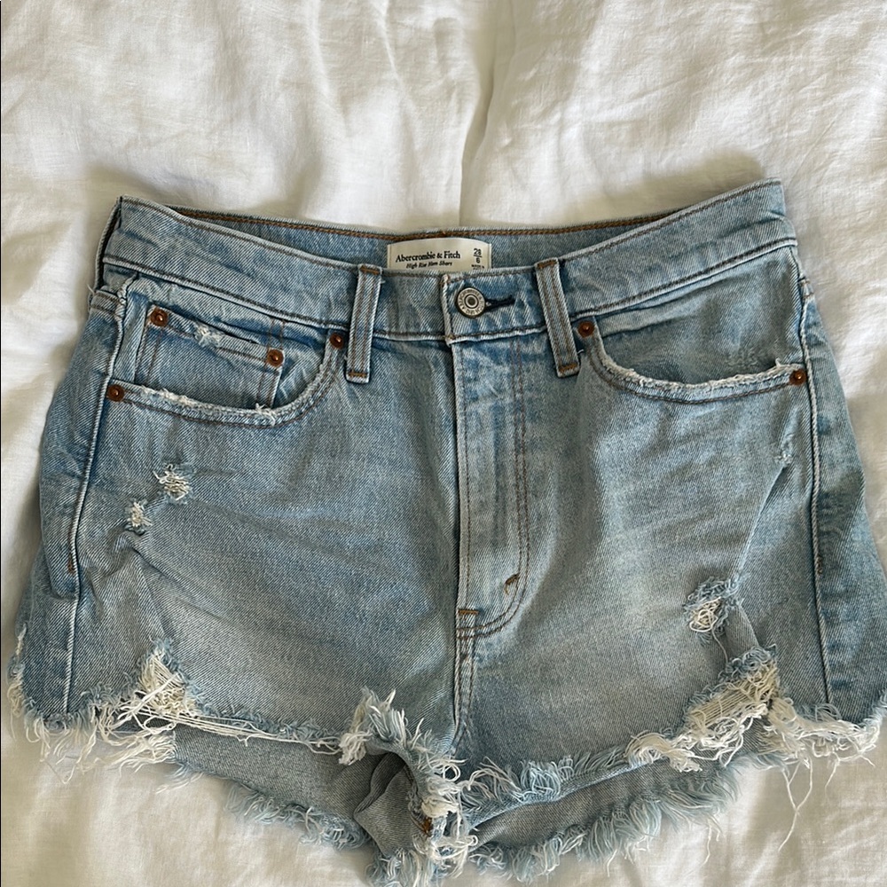 A&F high rise mom short 28/6